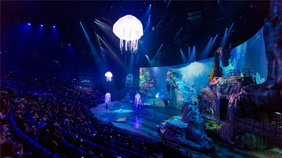 梦幻的海底龙宫."八仙过海的故事本身就是绝佳的创作题材.