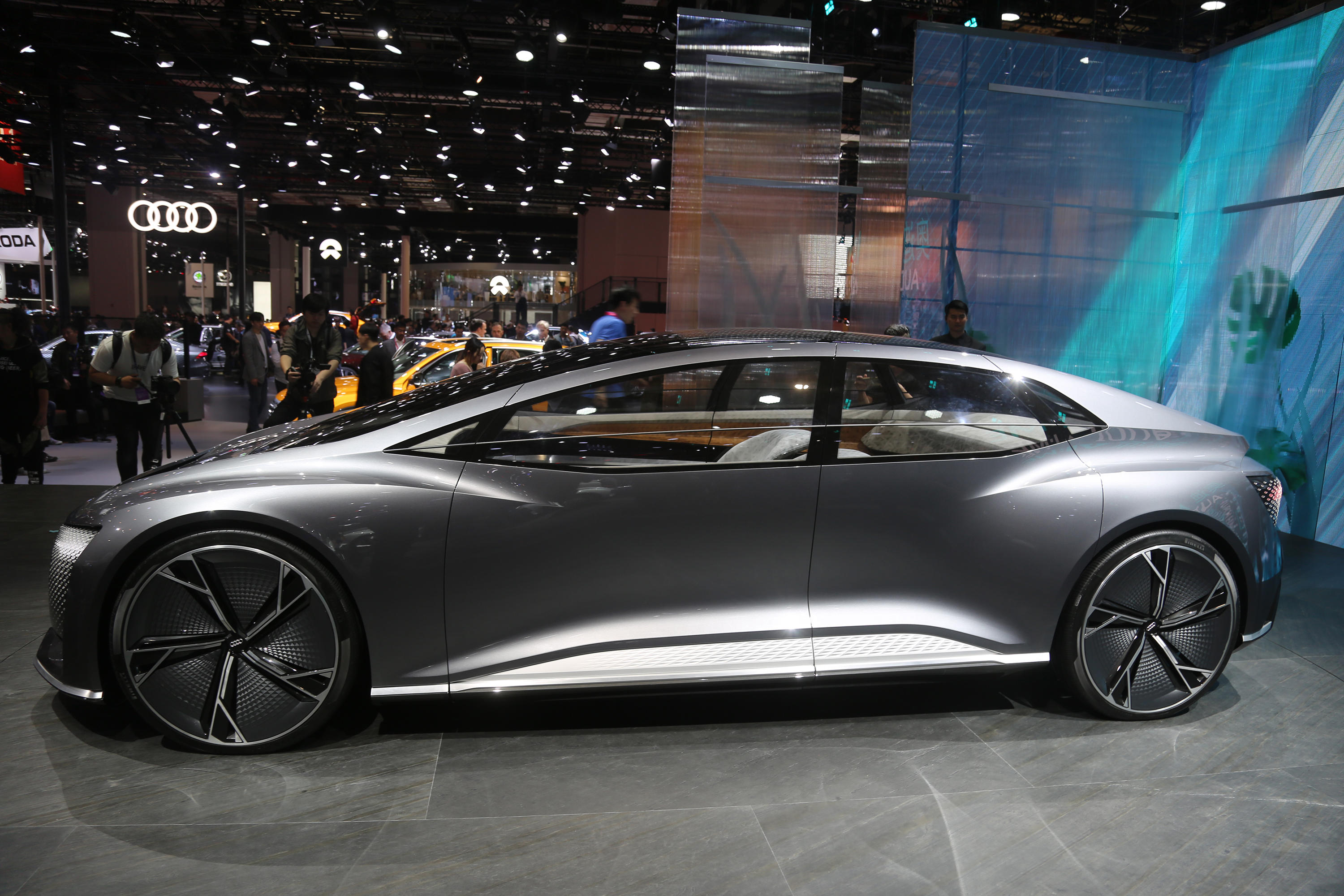 实拍奥迪aime概念车上海车展首秀或将亮相深港澳车展
