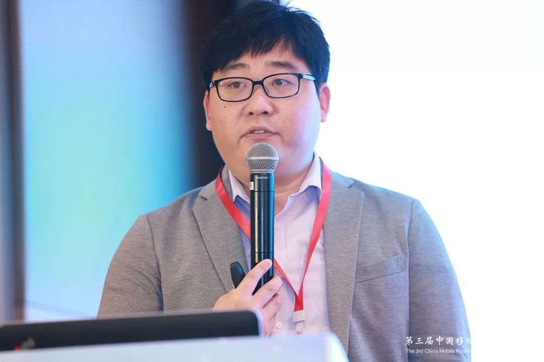 易观金融行业中心研究总监 李子川捷软世纪首席反洗钱专家李振星则