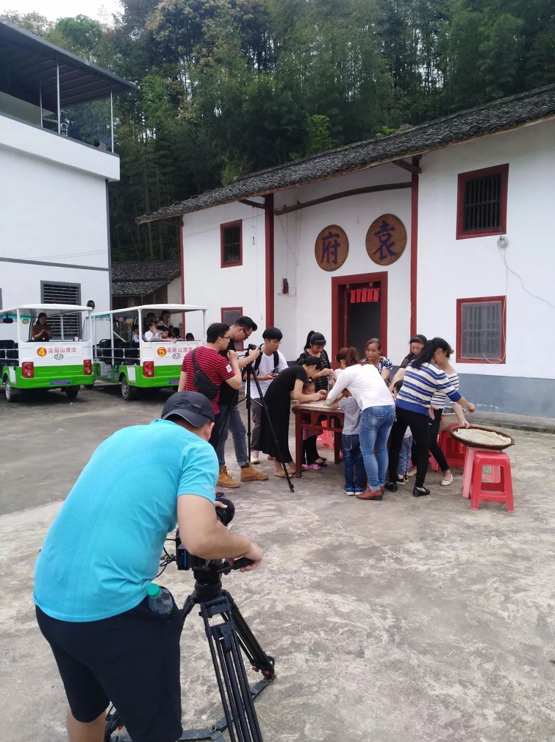 历时八个昼夜《中国影像方志》