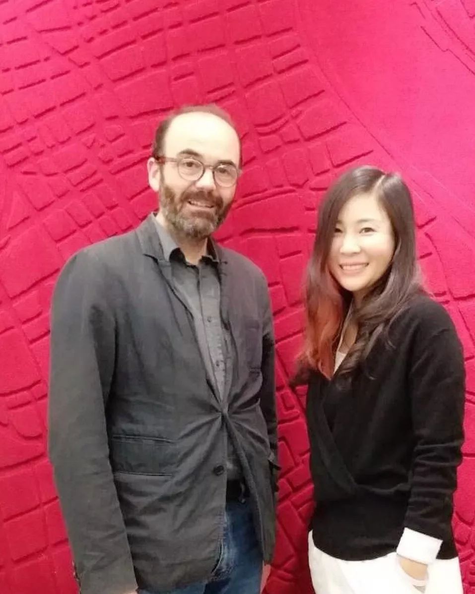 院长先生与明日大师创始人刘泉合影同年,tomaster公共艺术资源平台