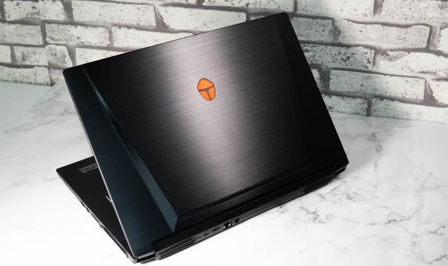 雷神911plus游戏本144hz刷新率:刷新你的新世界