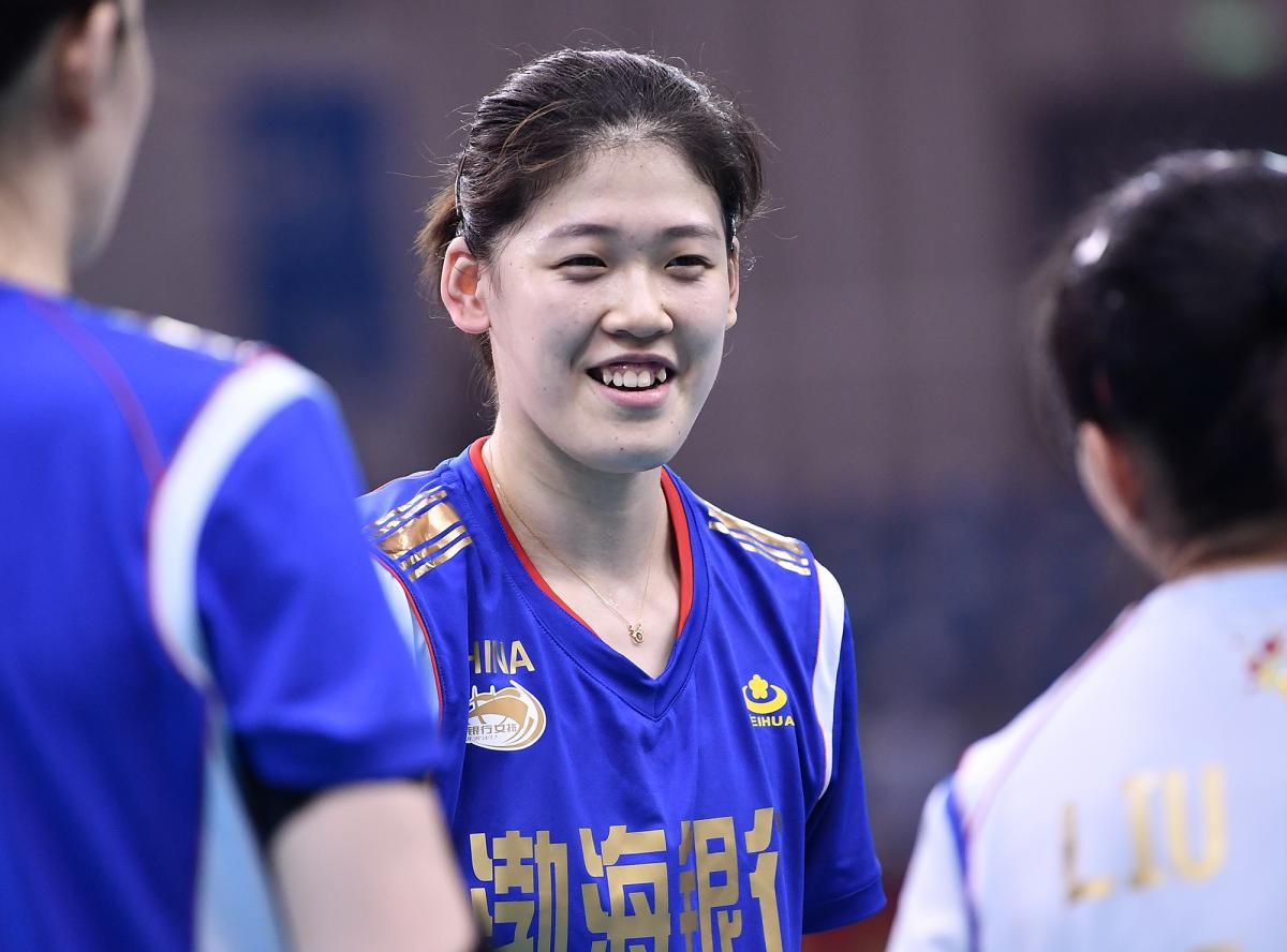 女排亚俱赛天津30擒哈萨克3连胜锁定a组头名