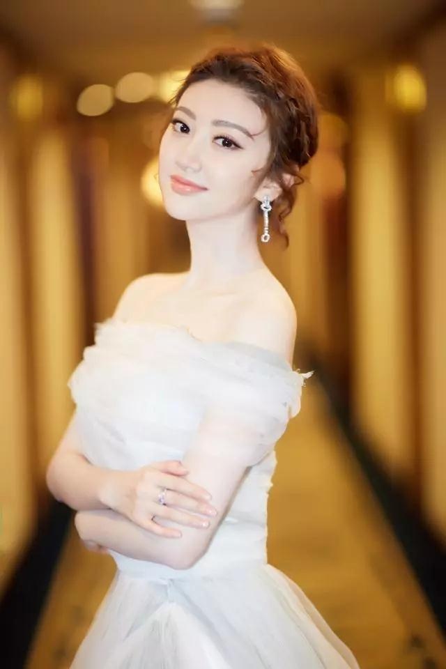 天鹅颈女星谁最美刘诗诗热巴都要输给她美圈北京天津