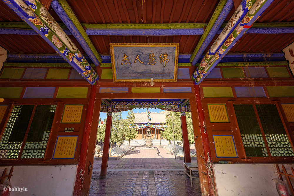 危峰东屹够威风三危山是否能解开莫高窟始建之谜