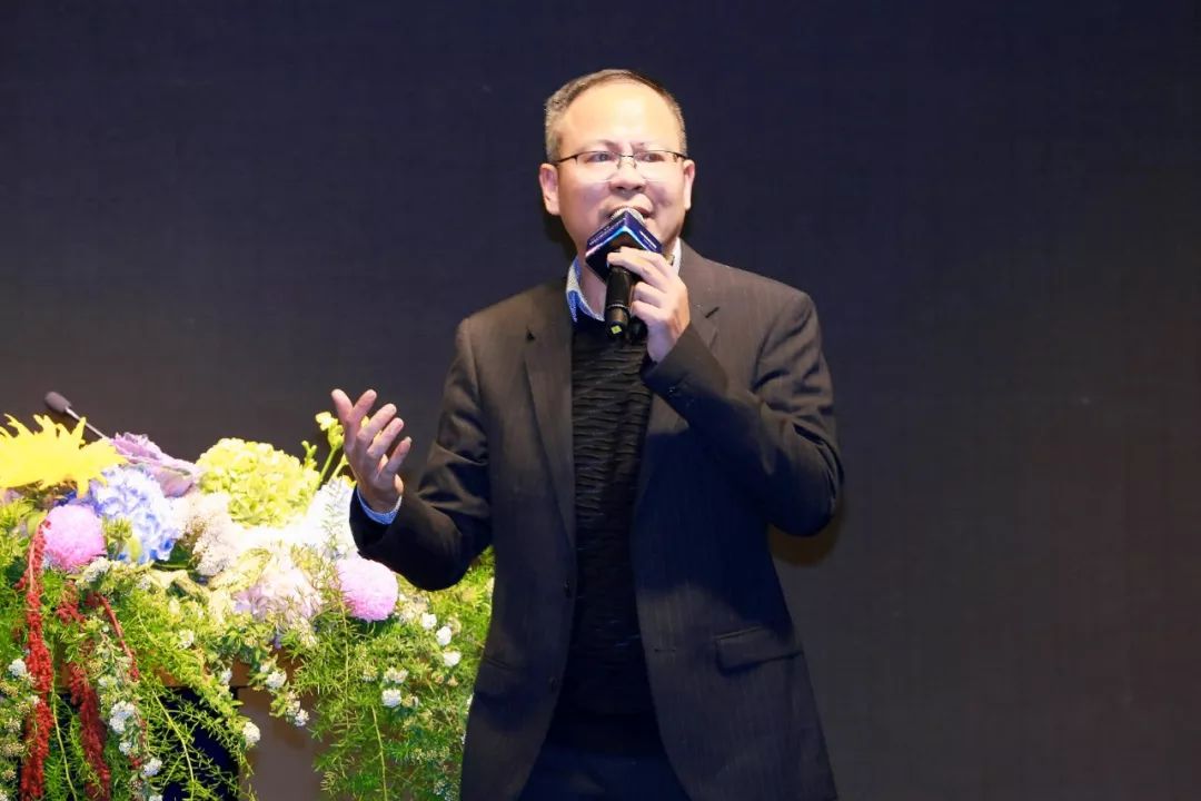 邱尚启金融离开产业是伪命题