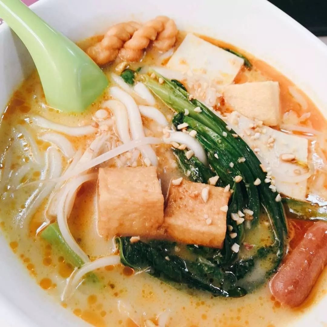 南方的冒菜不加芝麻酱,相比之下,本元还是觉得加了芝麻酱冒菜更好吃哦