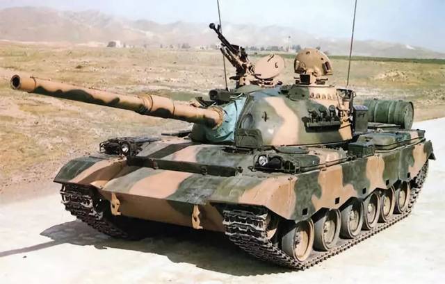 中国装甲车辆掠影二代主战坦克88式b型出现的居然比a型早