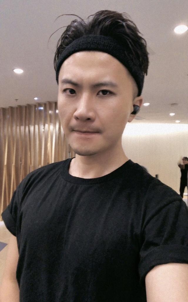 lpl官方主持人任栋深夜被警方拘留或将面临封杀