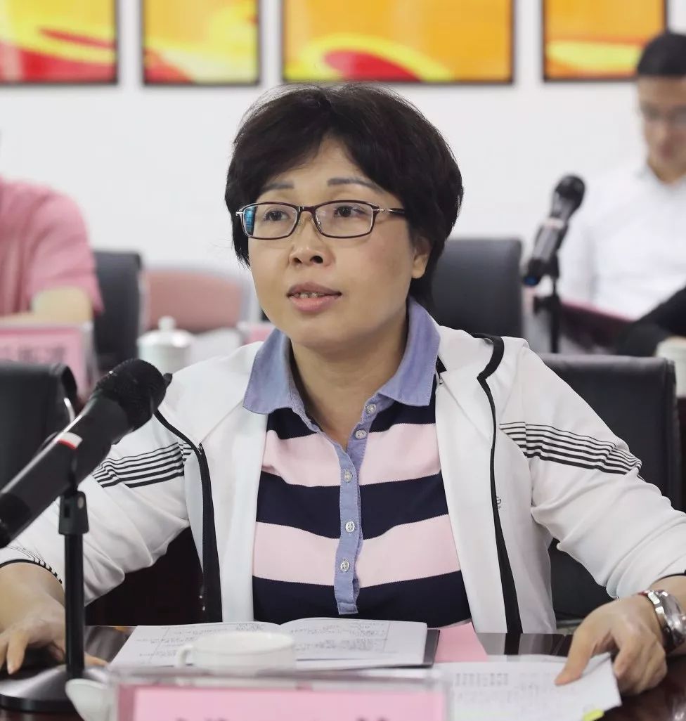 同时,对参会的各部门,各街道,姚玉萍副区长提出,今后开展该项工作