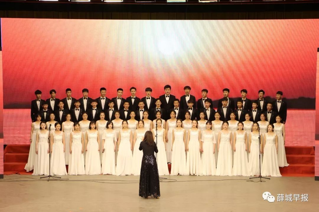 现场视频 高清组图,直击薛城青少年红歌大合唱比赛!_枣庄