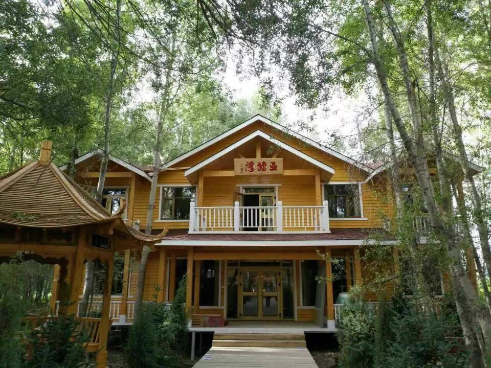 动感节目演出上午10:00时间:2019年5月11日双泉农家山庄地点:文殊镇河