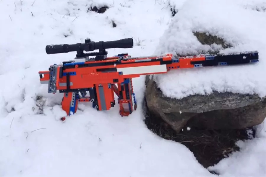 绝地求生积木制作的狙击枪威力是怎样?镜头放大10倍后解开答案!