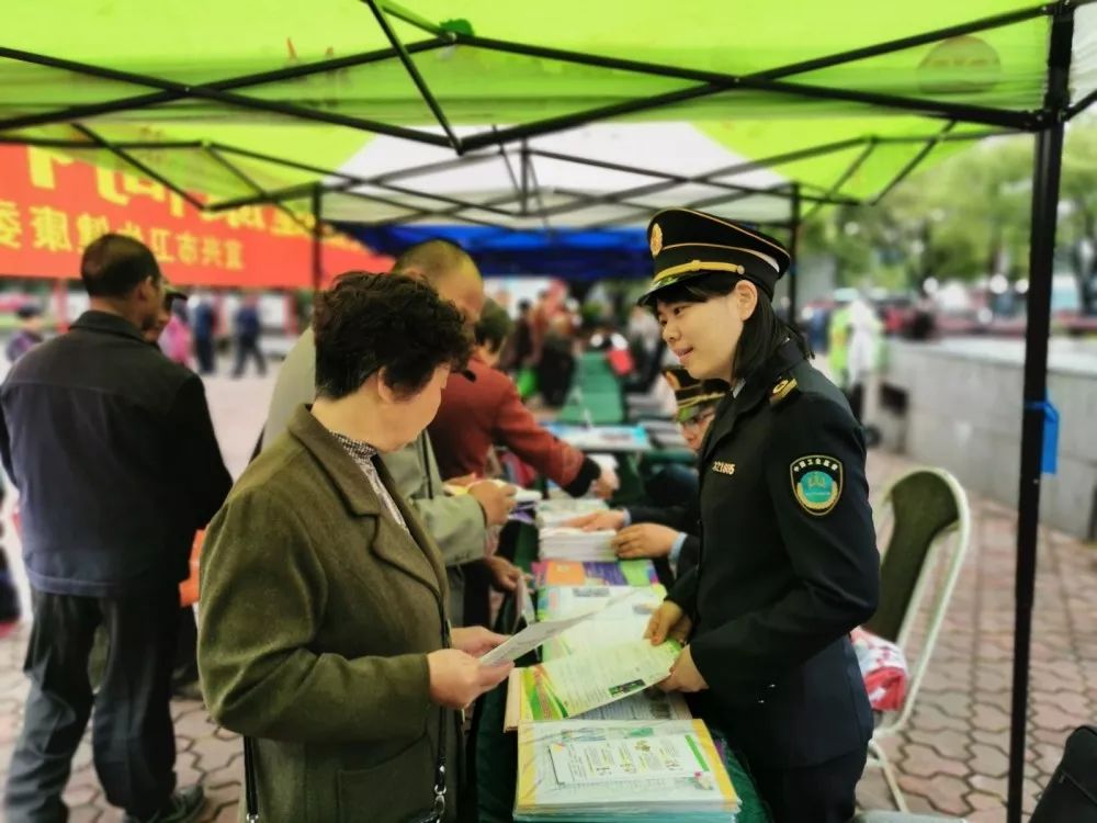 新時代文明實踐志願服務在這兒宜興市衛生監督所參加我市職業病防治法