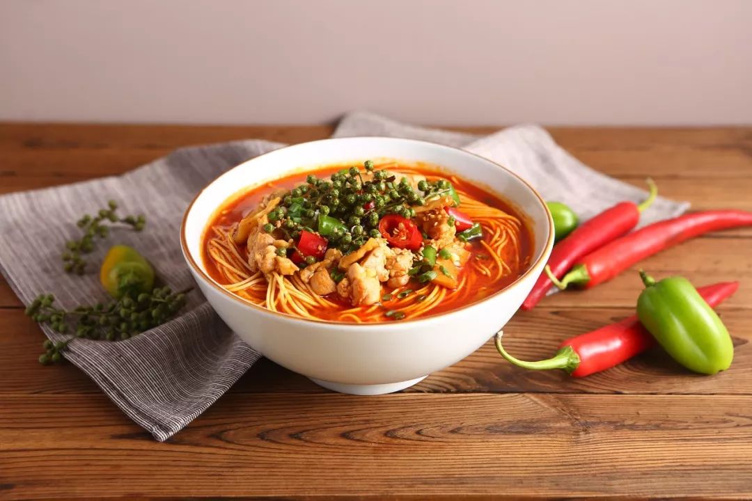 地狱辣味尝过了泰国的冬阴功,也尝过川菜里的藤椒鸡,怎能漏掉日本拉面