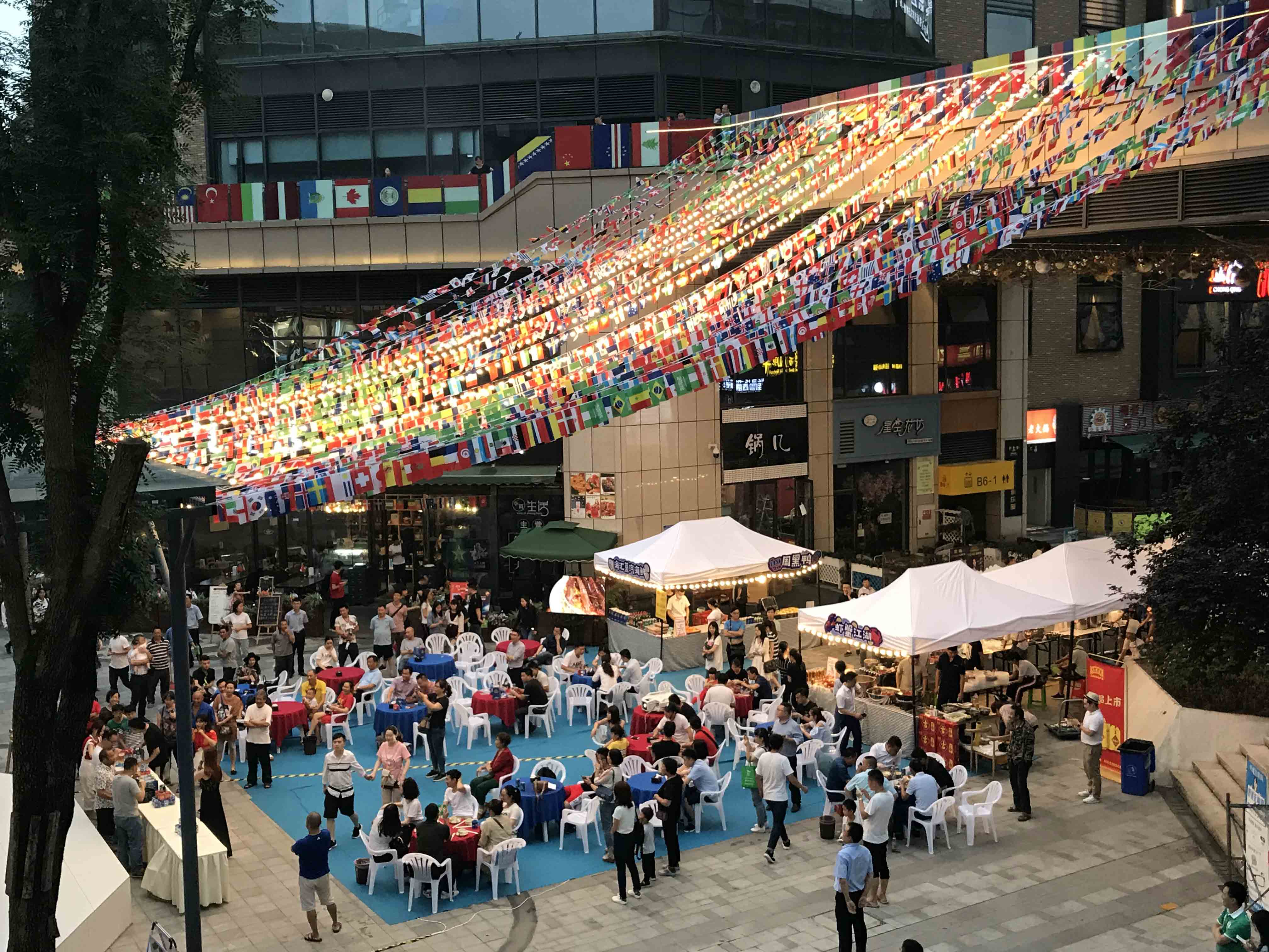 商业规模大爆发vs步行街经营困境 解构中国社区商业的润凯模式_重庆