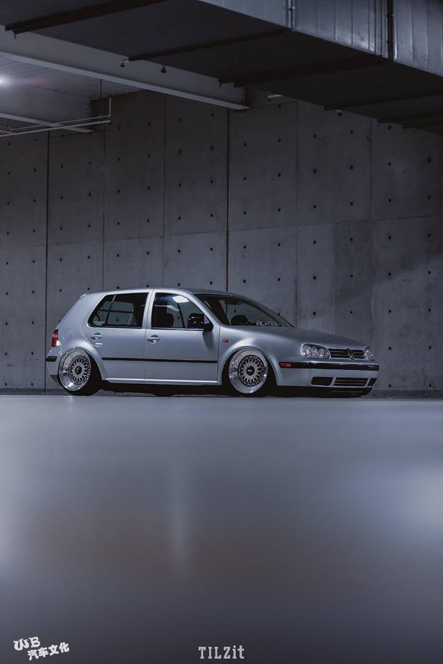 拍,拍,拍!一辆素雅大众高尔夫mk4