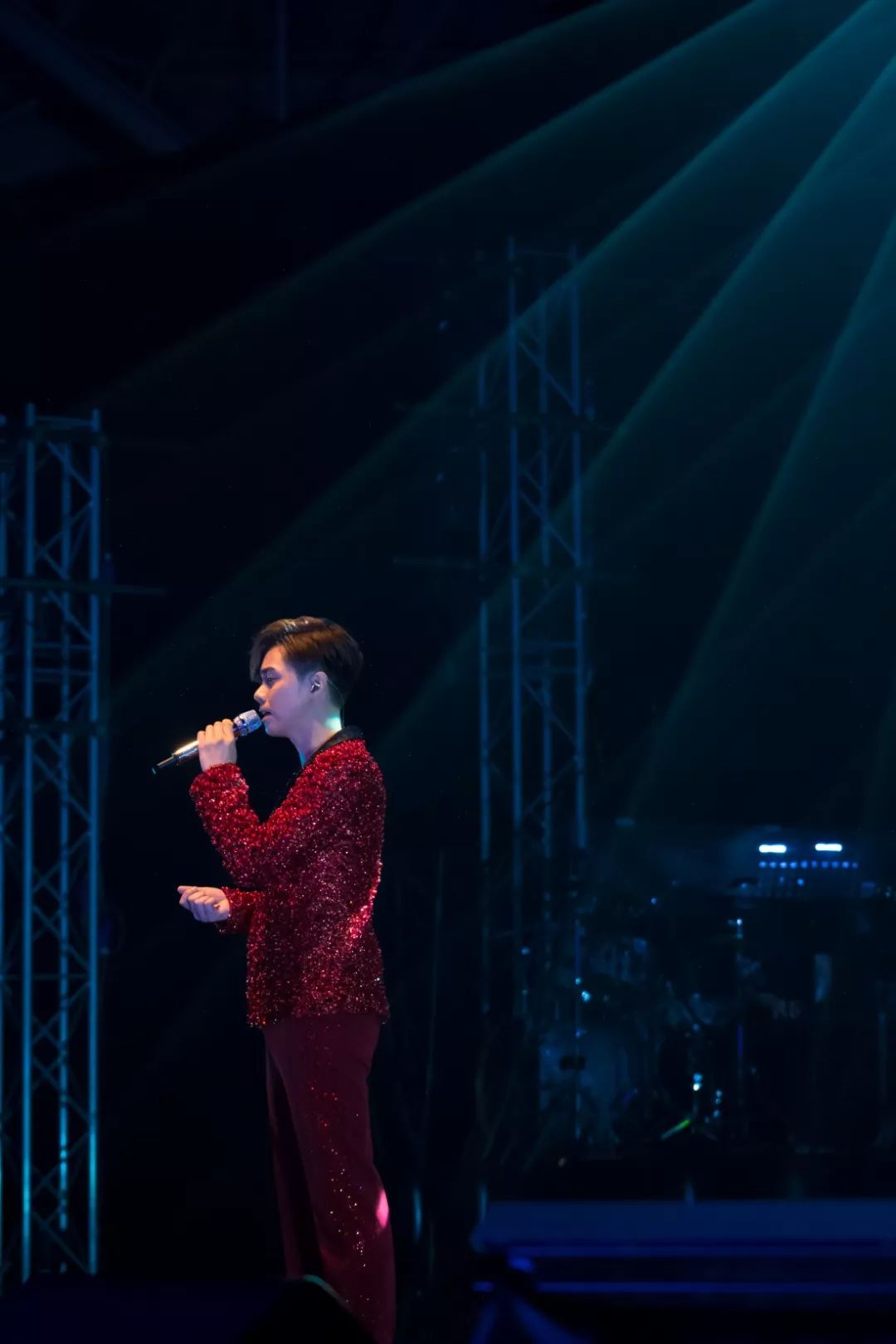 两座位跑车,罗宾,黄色大门,囍帖街,想你想得好孤寂,过云雨,青春常驻