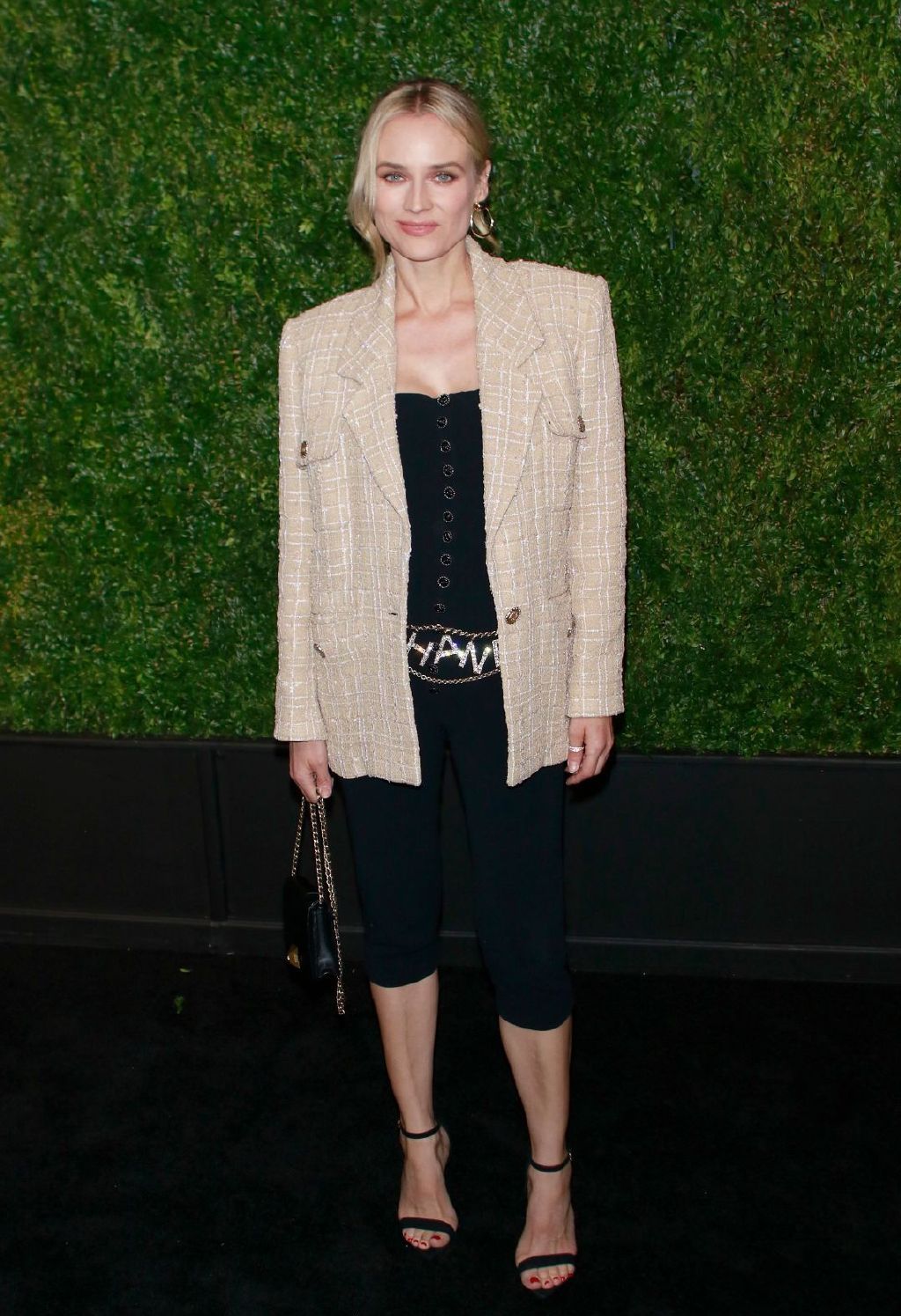 原创43岁戴安克鲁格现身电影节15年过去了海伦王后还是那么漂亮