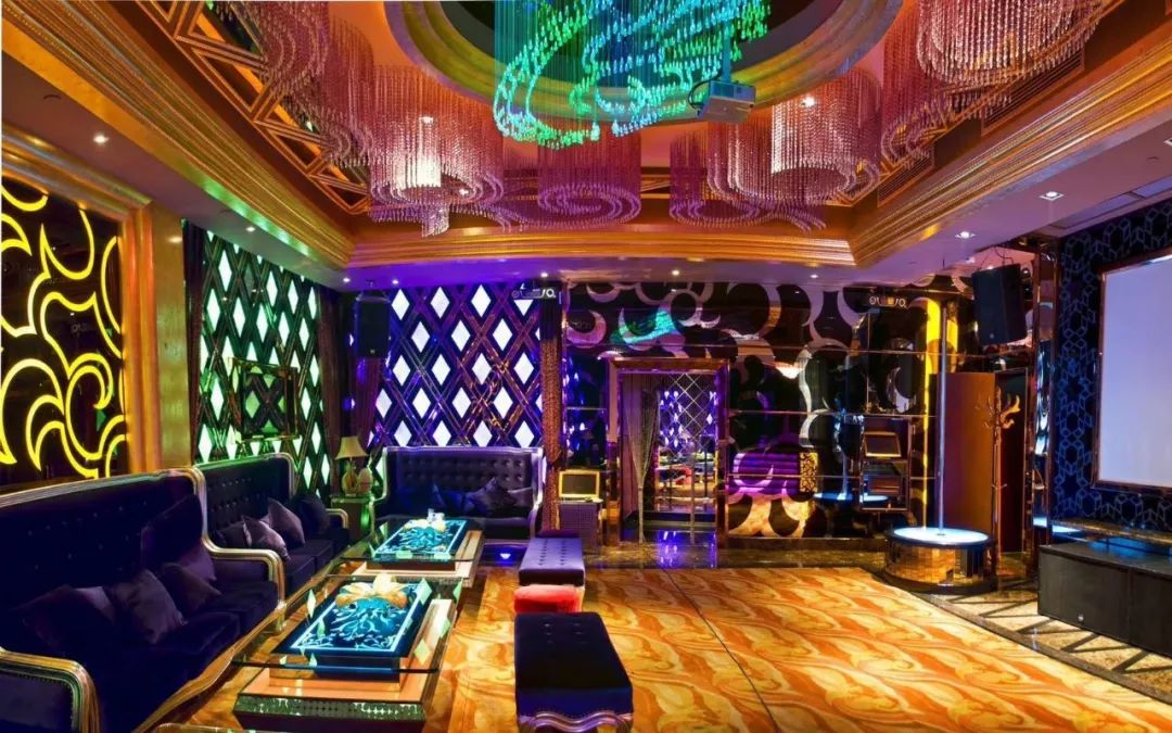 五一专场698元2大1小五星清远国际酒店一晚含早静山湖景区大马戏票