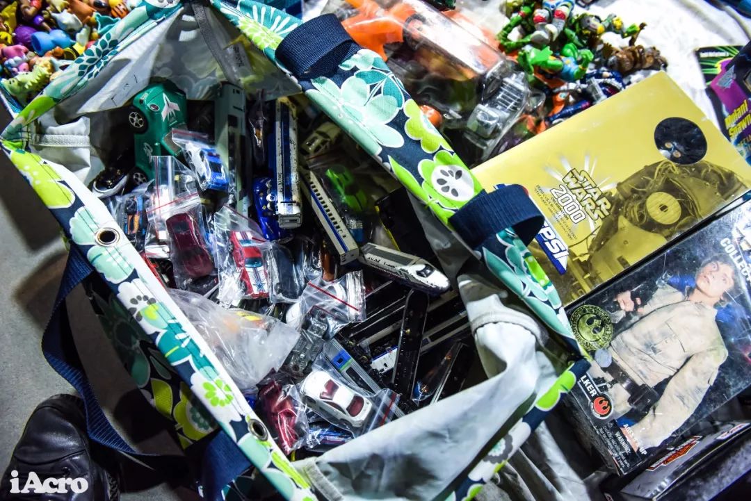 宝藏男孩裤裆老爷午夜鬼市淘宝之旅iacro生活