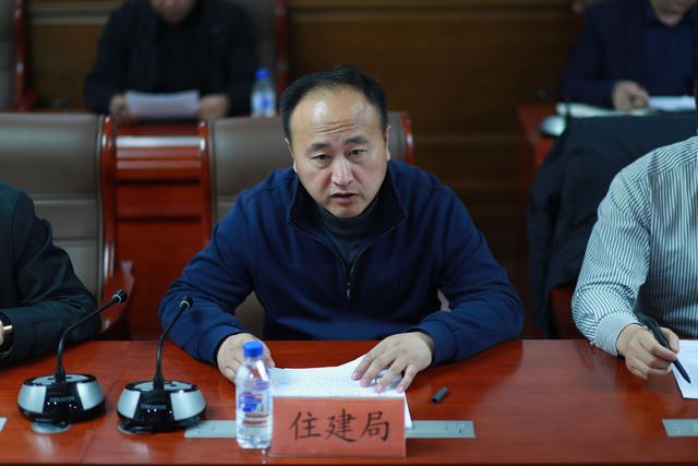 副区长张万财发言区委常委,副区长林继东发言区委书