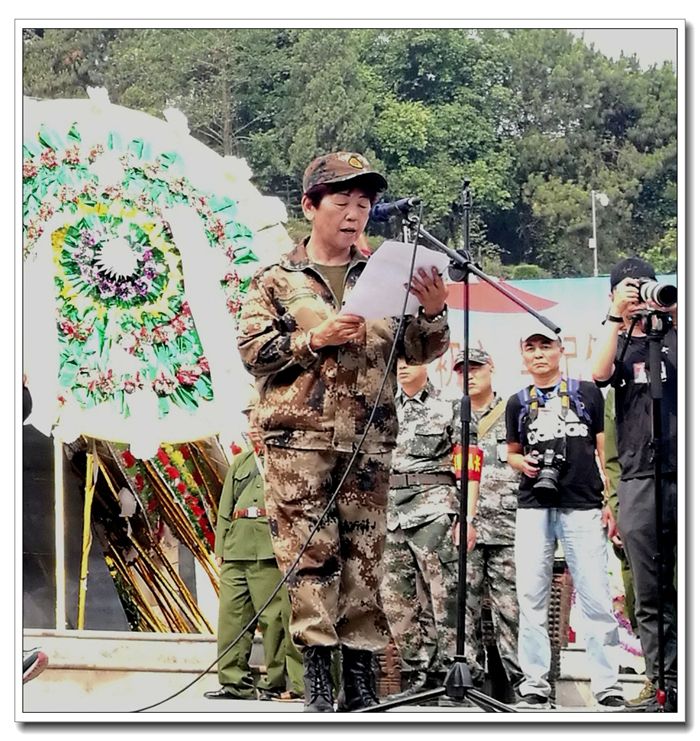 28麻栗坡,万人颂扬老山精神!_涂天伟