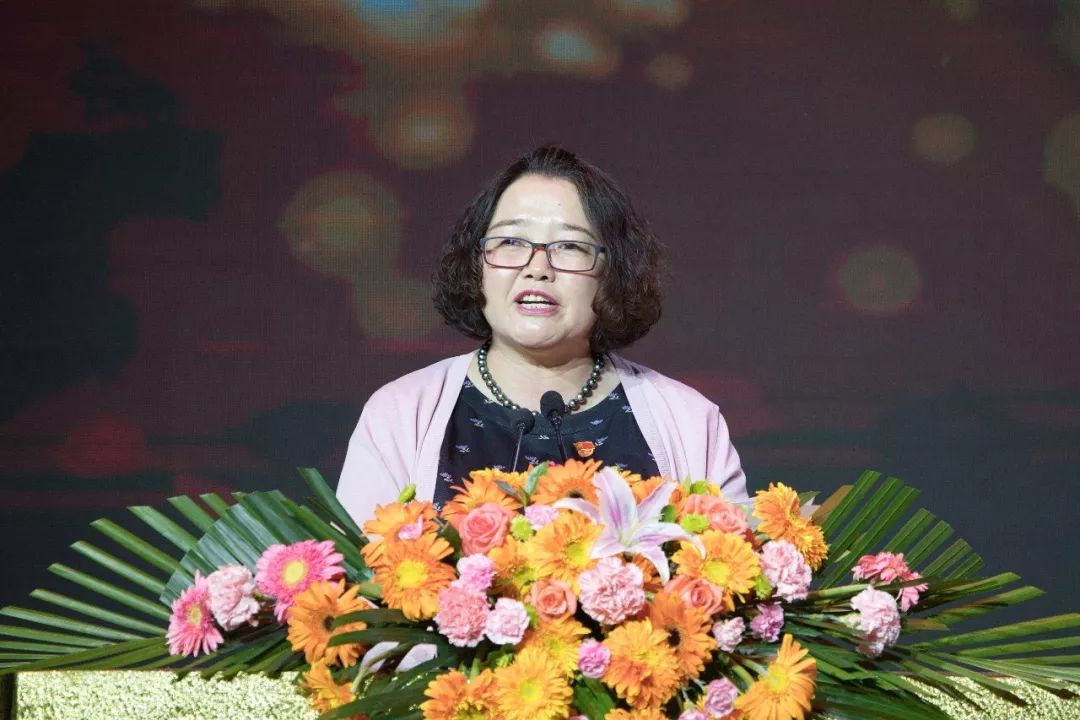 全市庆祝五一国际劳动节表彰大会暨职工文艺汇演举行牛俊雁作重要批示