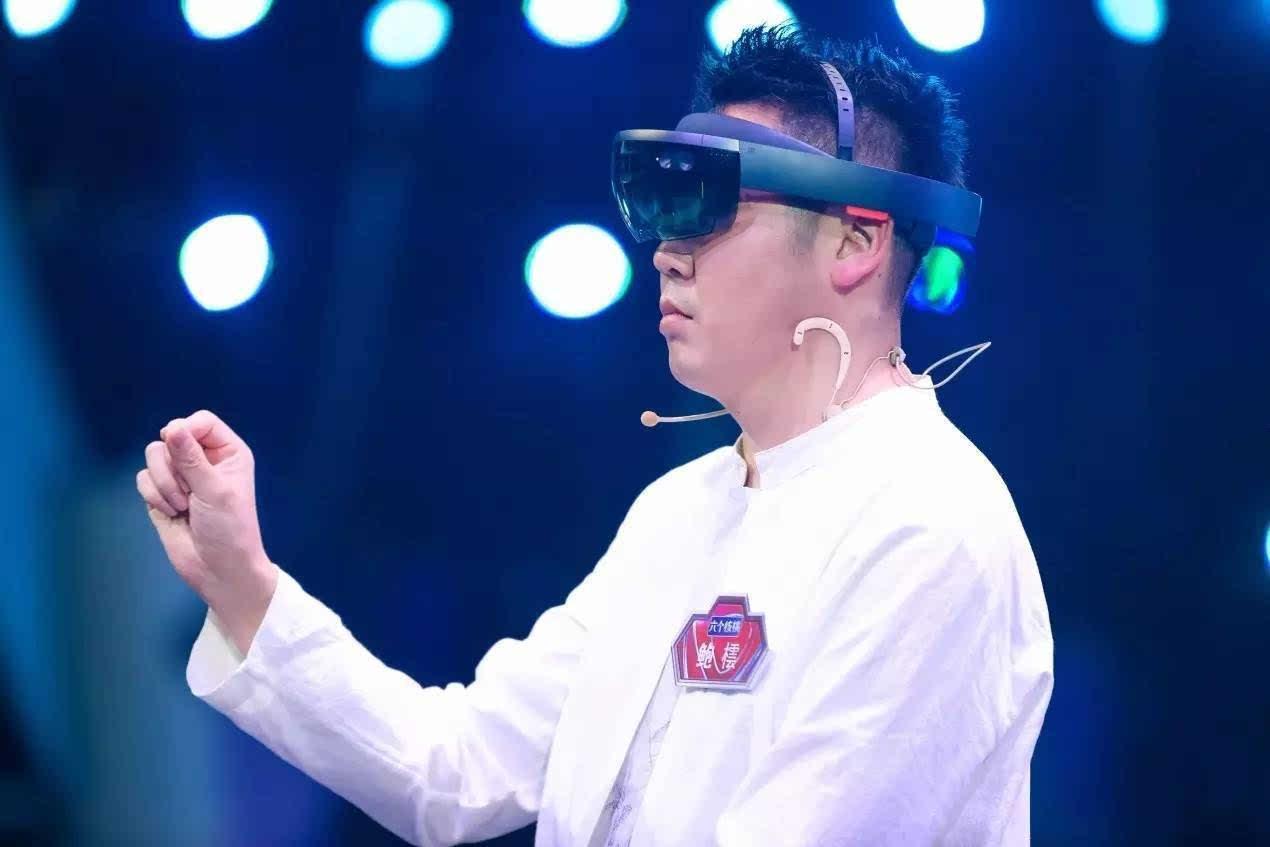 《最强大脑》也是依靠这些特殊的人才,在节目的刚刚开始阶段,疯狂的