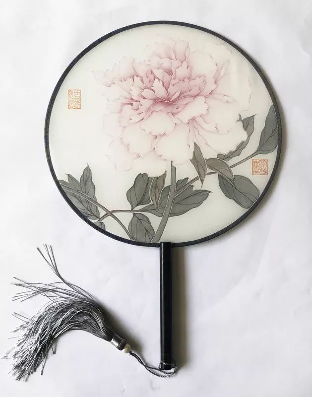 津门女画家|吴淑萍 没骨花卉团扇作品欣赏