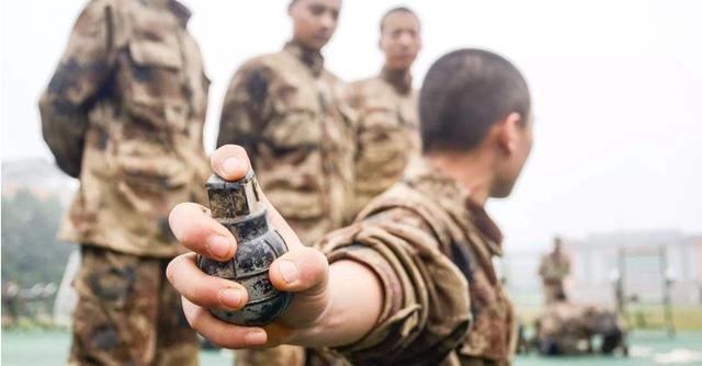 看上去不起眼,战斗力却令人发指!这种武器,中国曾造了20亿枚