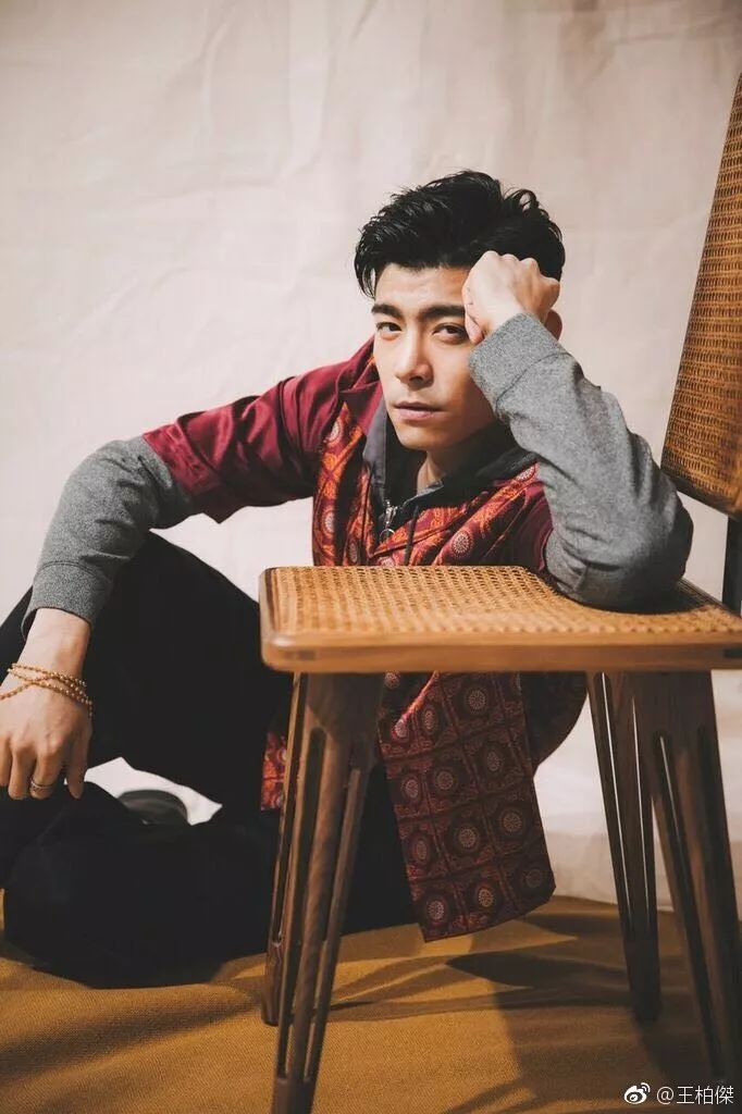 让蔡依林和小s同时为了他反目!_王柏杰