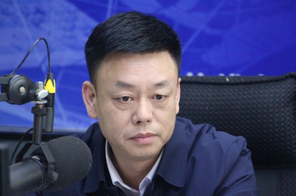 2019年4月30日,周二上午9点到10点,鹤城区人民政府副区长尹安伟带队