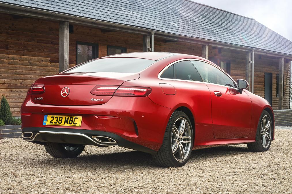 反正只要好看就行真正有钱人才能欣赏的奔驰e级e400d轿跑