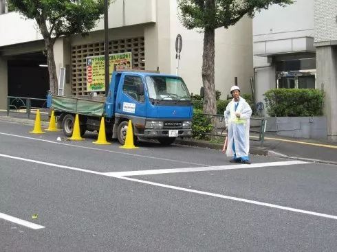 日本的马路施工