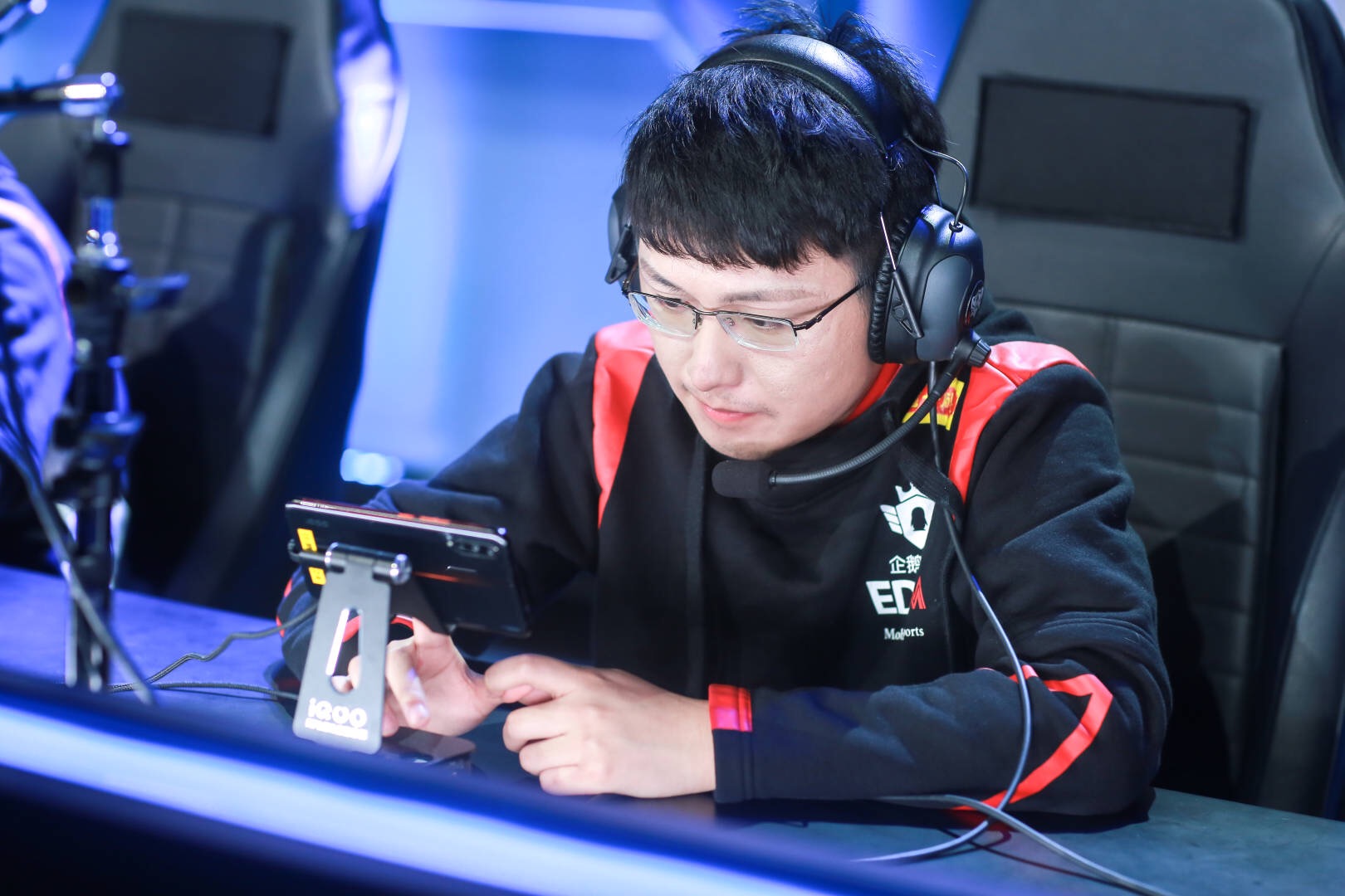 祝昊运回归edg.m找回血性,季后赛一穿三并非不可能