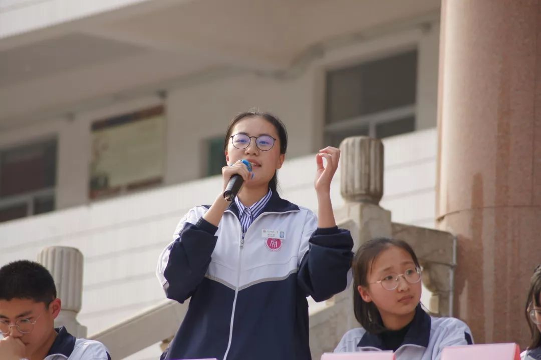 新时代文明实践桓台一中举行弘扬五四精神共创魅力校园辩论赛