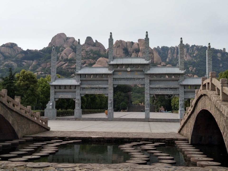 探秘河南嵖岈山 远近高低各不同_景区