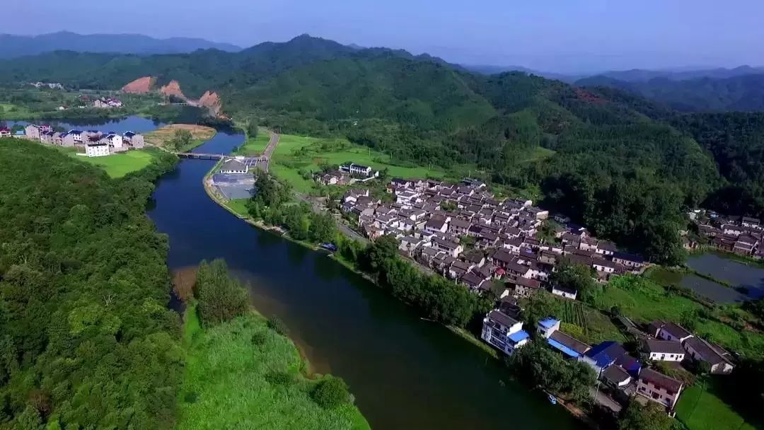 中国影像方志浮梁窑火千年瓷光耀世古村巷陌文脉悠悠