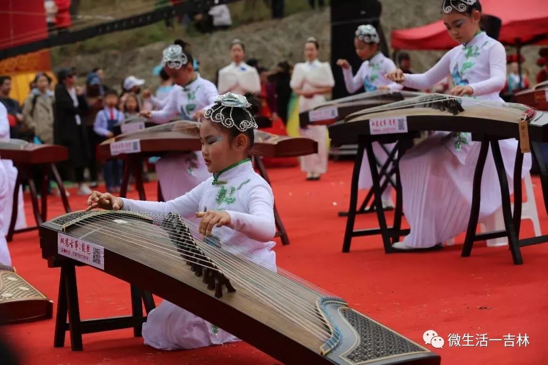 吉林市梨花节盛大启幕雪白梨花分外香