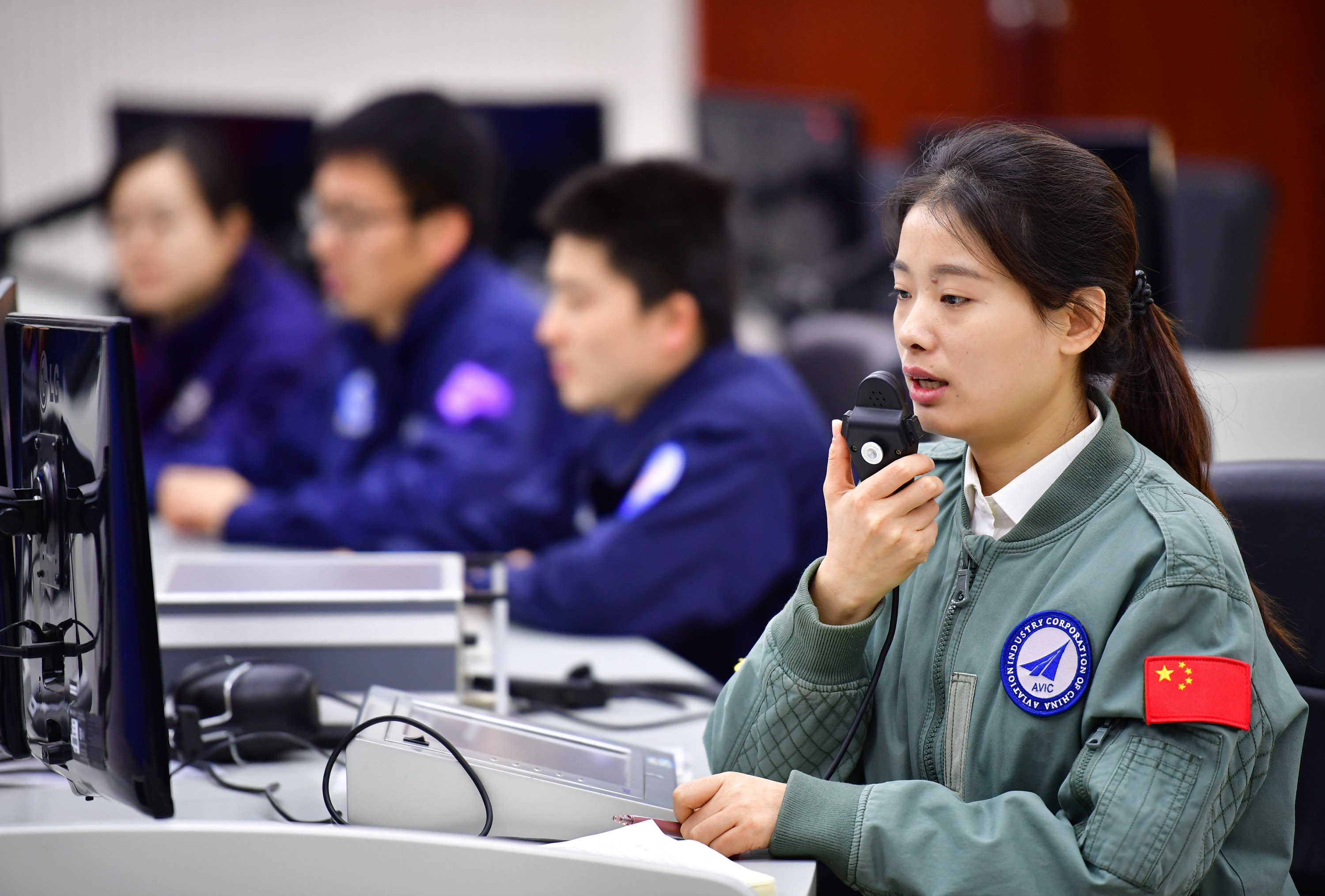 刀锋上的舞者国产大飞机的试飞员们