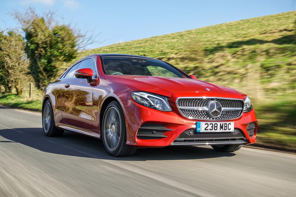 反正只要好看就行!真正有钱人才能欣赏的奔驰e级e400d轿跑