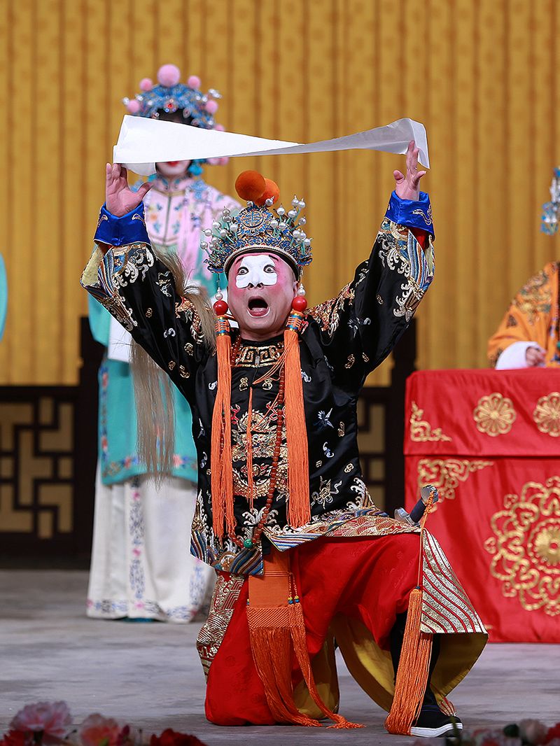 界二度梅花奖,首位梅花大奖得主,来自上海的著名京剧表演艺术家尚长荣