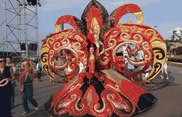 众所周知,水秀宴内全国名吃上千种.