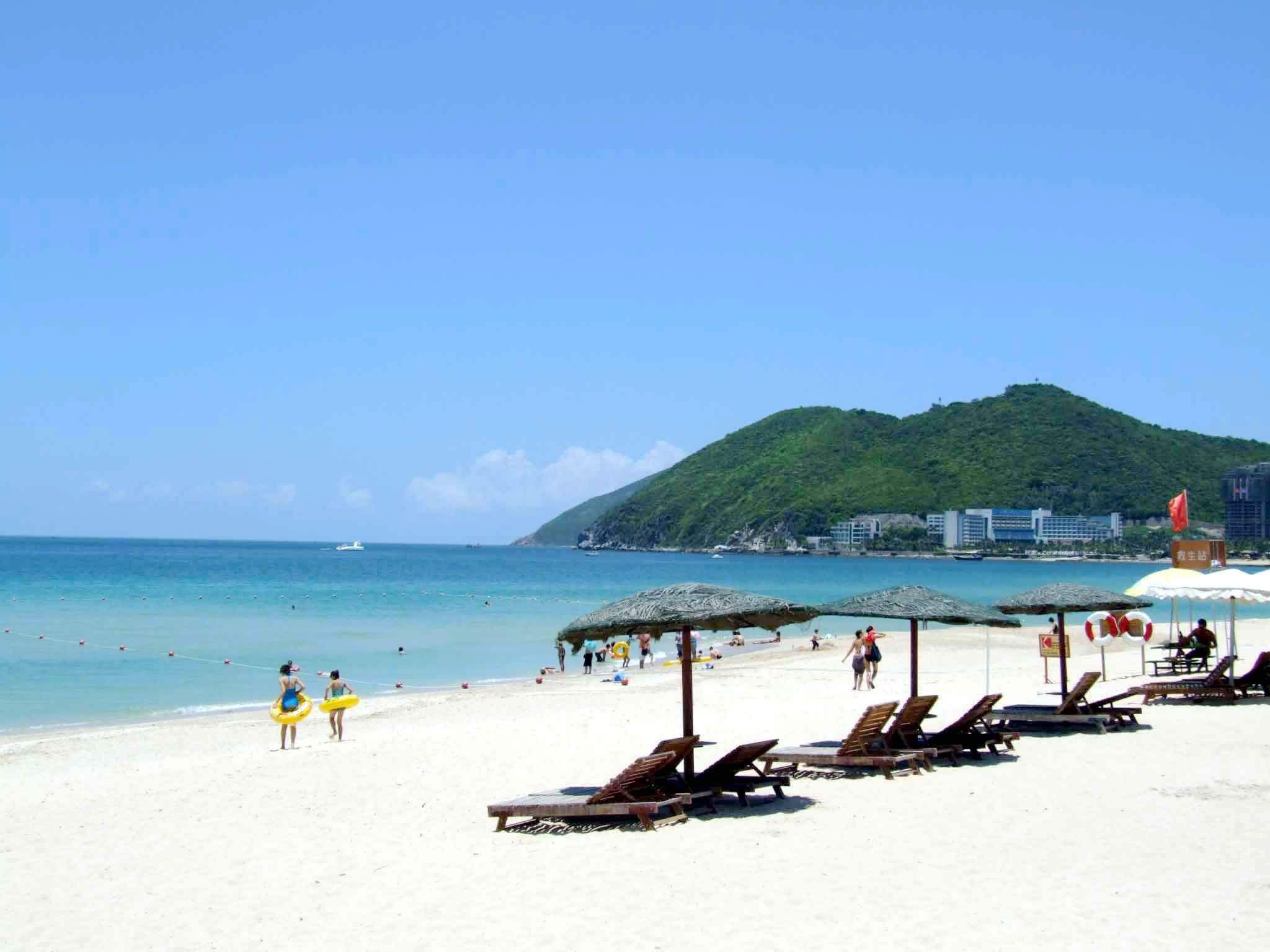 美丽的三亚"情人岛":蜈支洲岛