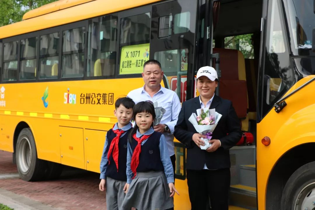 校园风采红色五月情劳动我最美丨海正育才小学开展迎五一系列活动