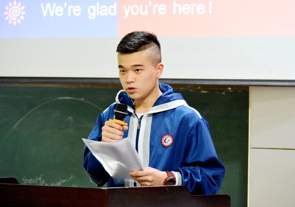一年前,对于还没来到广元中学pga国际班学习的学生高伟强来说是:"学习