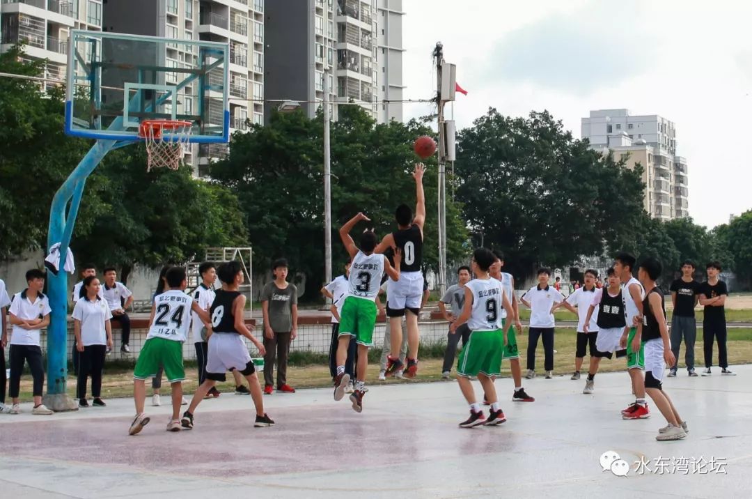 校园电白水东中学高中篮球联赛圆满结束