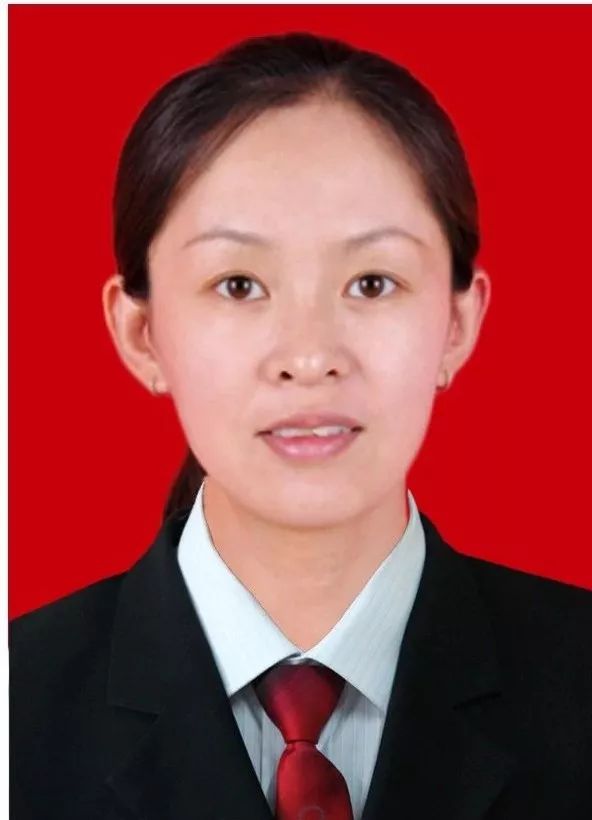 范琳药房负责人大学本科,药师,执业西药师.