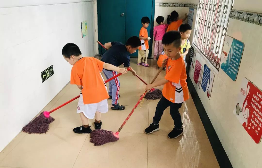 我是勞動小能手2019綠景苑幼兒園五一勞動節主題活動